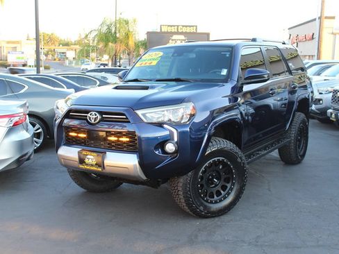 Used 2020 Toyota 4Runner TRD Off-Road w/ Wilderness Package AWD/4WD image 43
