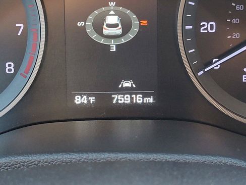 Used 2017 Hyundai Tucson Limited w/ Limited Ultimate Package 03 FWD image 32