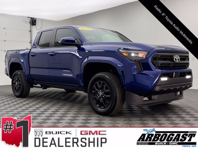 Used 2025 Toyota Tacoma SR5
