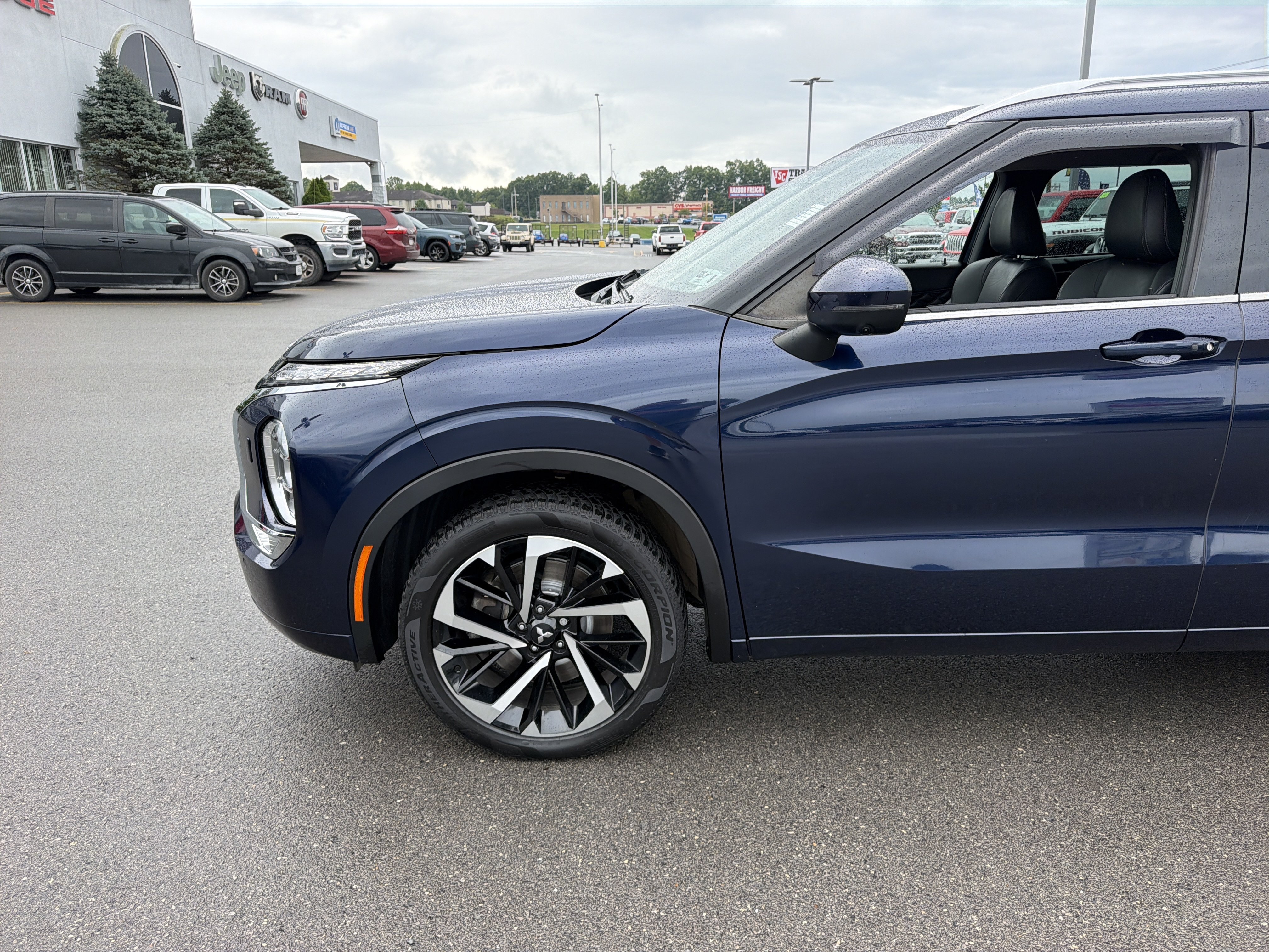 Used 2022 Mitsubishi Outlander SEL AWD/4WD image 12