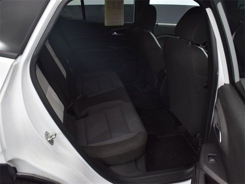 Used 2024 Chevrolet Trax RS w/ Driver Confidence Package image 22