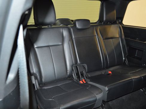 Used 2021 Ford Expedition XLT AWD/4WD image 13