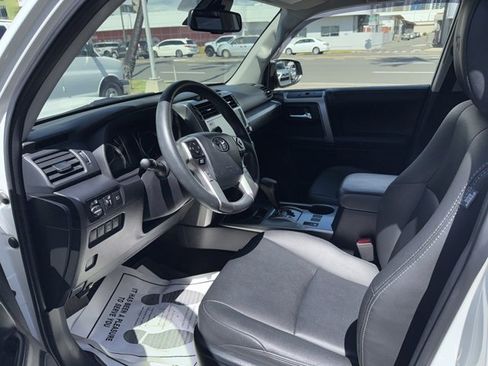 Used 2022 Toyota 4Runner TRD Sport image 9