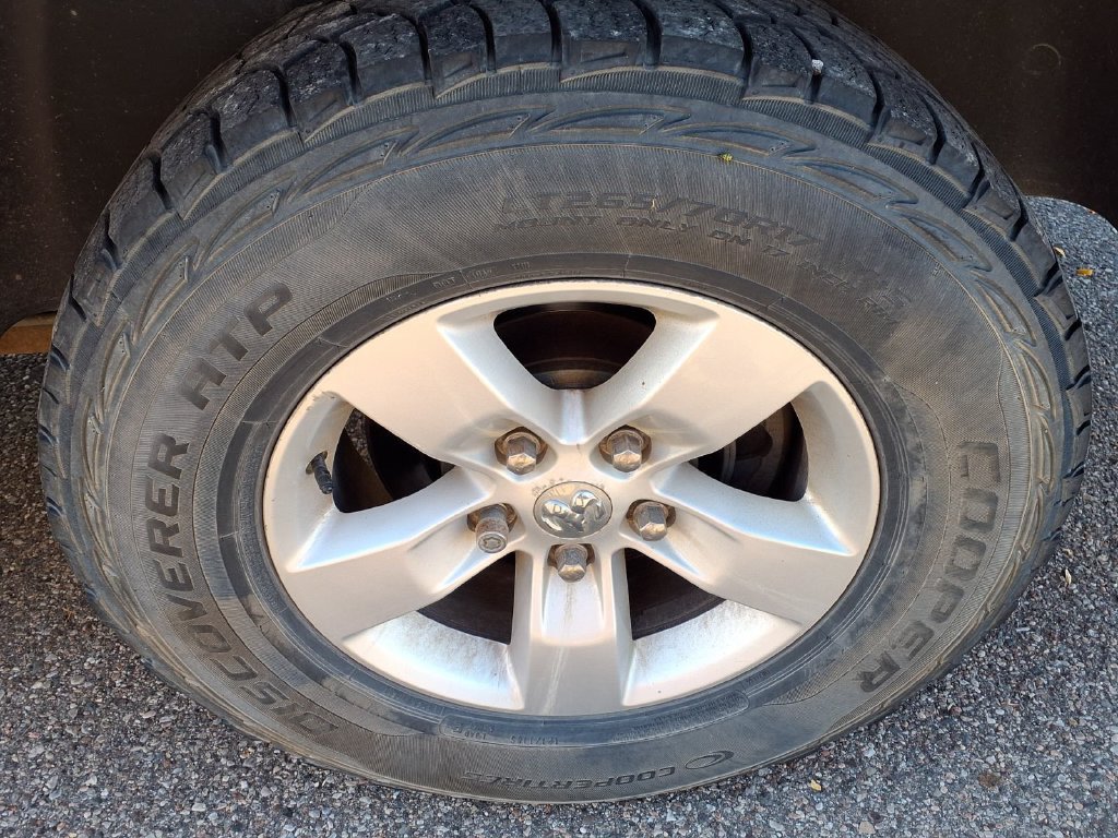 Used 2014 RAM 1500 Outdoorsman AWD/4WD image 7