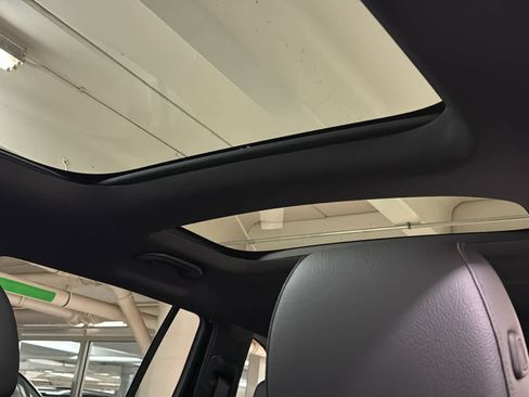 Certified 2024 Mercedes-Benz GLB 250 4MATIC image 27