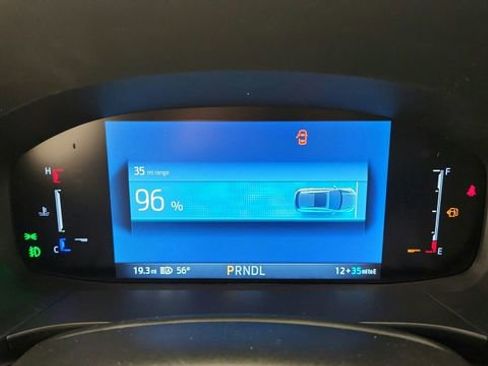 New 2026 Ford Escape SE w/ Class II Trailer Tow Package image 13