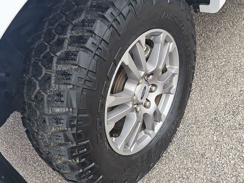 Used 2019 Ford F150 Lariat AWD/4WD image 29