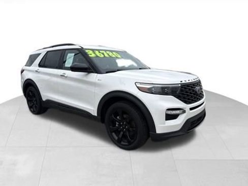 Used 2023 Ford Explorer ST-Line w/ Class IV Trailer Tow Package image 8