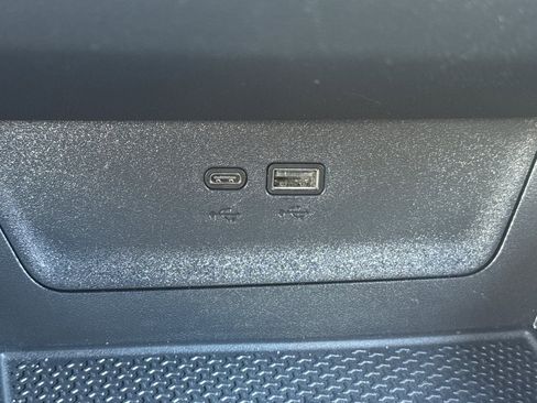 Used 2025 Chevrolet Equinox LT AWD/4WD image 30