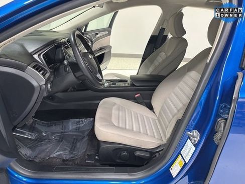 Used 2017 Ford Fusion S image 11