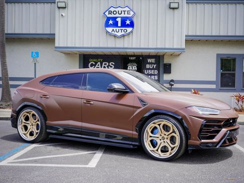 Used 2019 Lamborghini Urus S AWD/4WD image 4