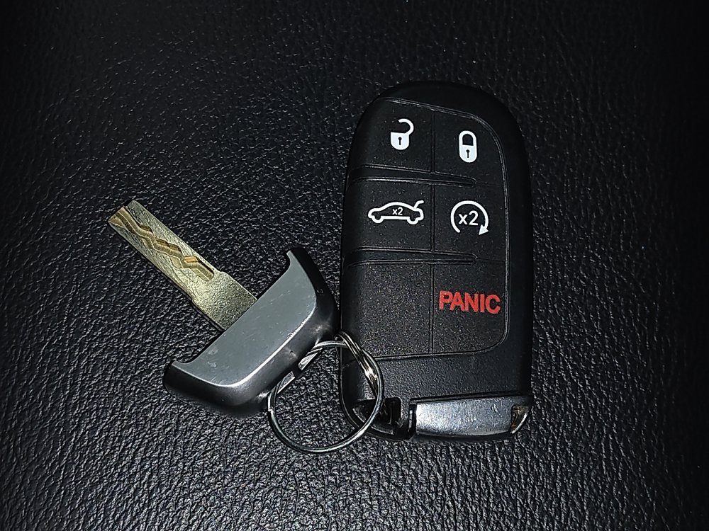Used 2021 Jeep Compass Latitude FWD image 32