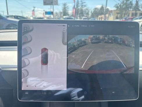 Used 2022 Tesla Model 3 Long Range image 32