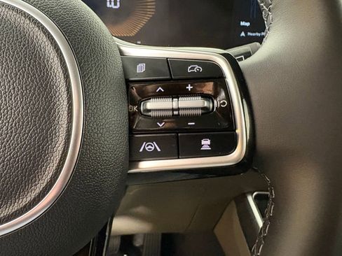 New 2026 Kia Carnival image 23