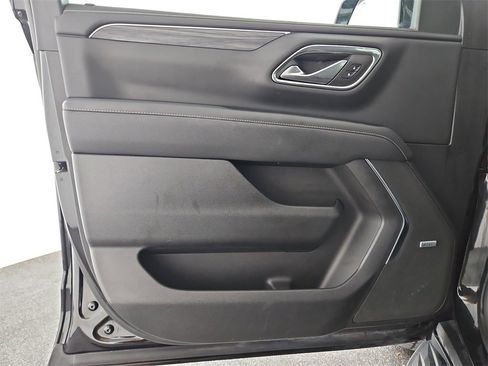 Used 2022 GMC Yukon SLT w/ SLT Premium Package image 29