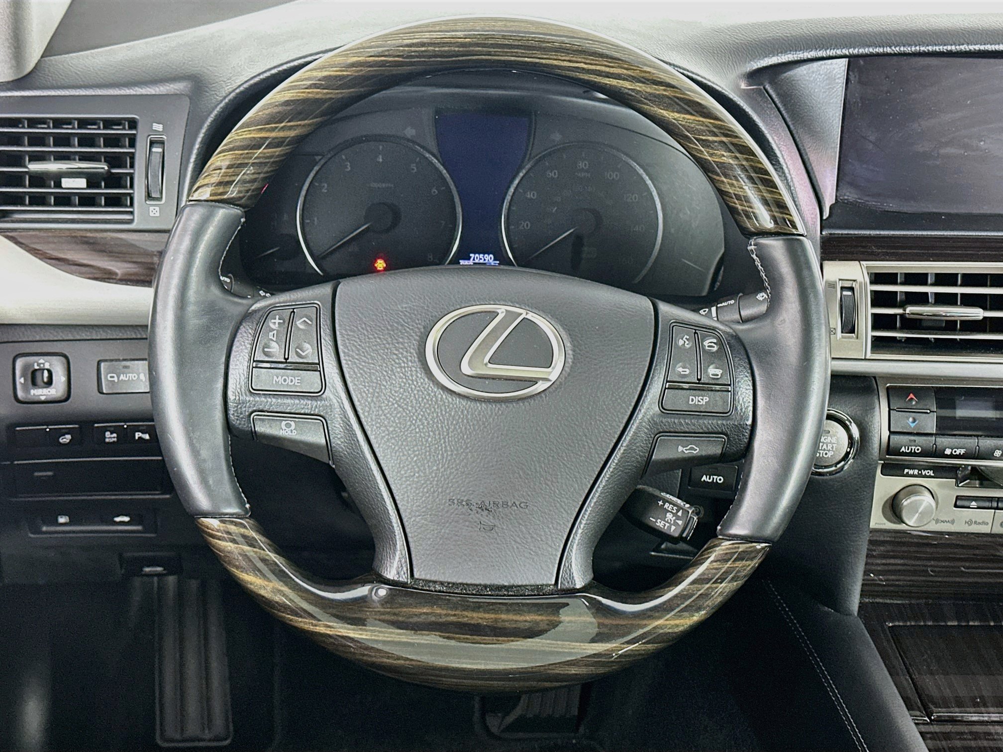 Used 2016 Lexus LS 460 w/ Comfort Package RWD image 18