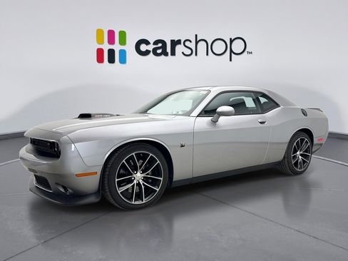 Used 2016 Dodge Challenger R/T Scat Pack image 1