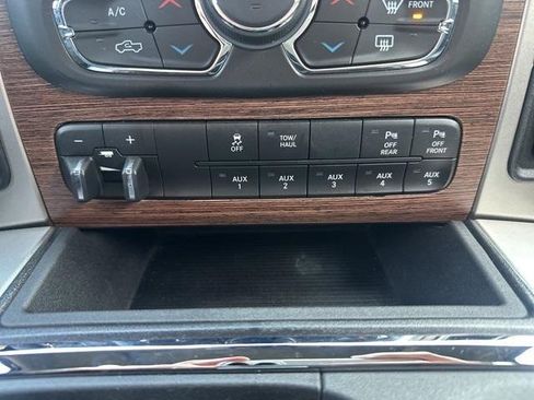 Used 2018 RAM 2500 Laramie image 37