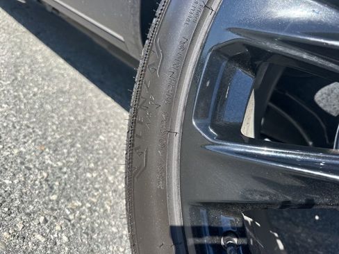 Used 2025 Cadillac Escalade ESV Sport Platinum w/ LPO, ONYX Package image 37