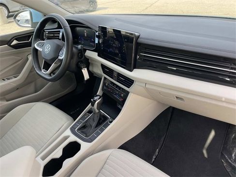 Used 2025 Volkswagen Jetta S image 28