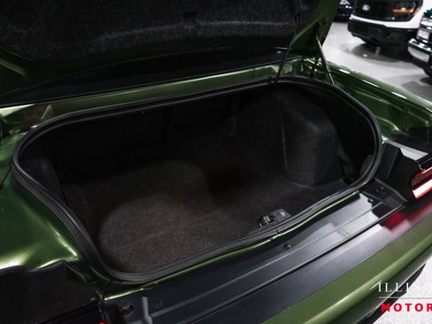 Used 2020 Dodge Challenger SRT Hellcat Redeye RWD image 16
