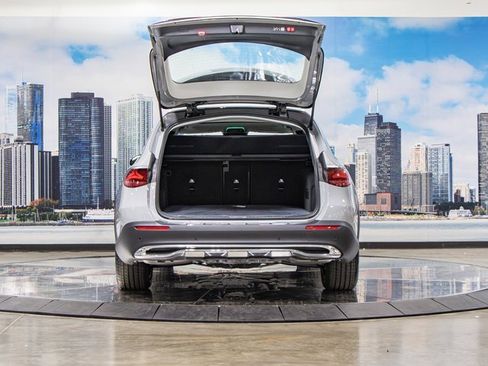 Certified 2025 Mercedes-Benz E 450 4MATIC All-Terrain Wagon image 12
