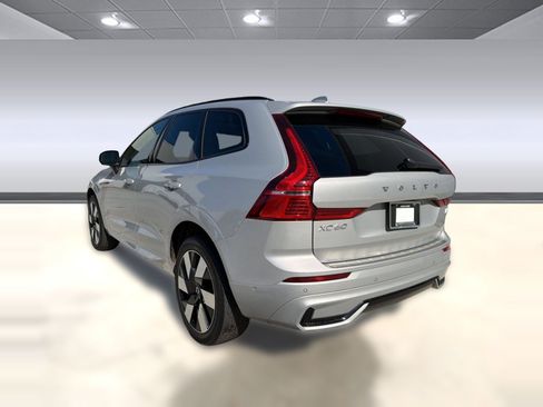 Used 2024 Volvo XC60 T8 Plus w/ Protection Package Premier AWD/4WD image 3