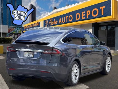 Used 2019 Tesla Model X 75D AWD/4WD image 5