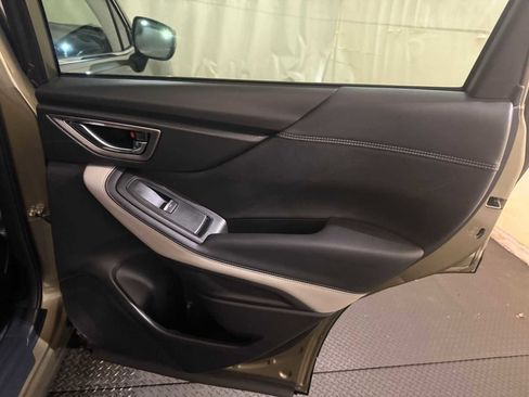 Used 2023 Subaru Forester Limited image 27