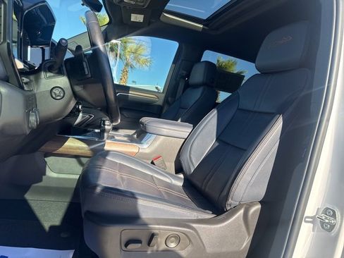 Used 2023 Chevrolet Silverado 1500 High Country w/ Technology Package image 20