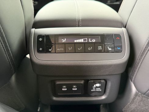 New 2026 Nissan Pathfinder Platinum w/ Cargo Package FWD image 4