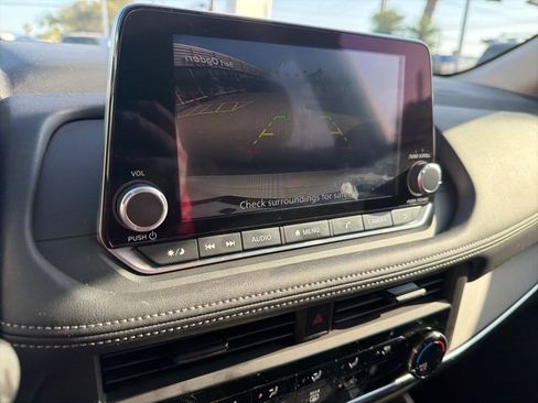 Certified 2025 Nissan Rogue S image 14