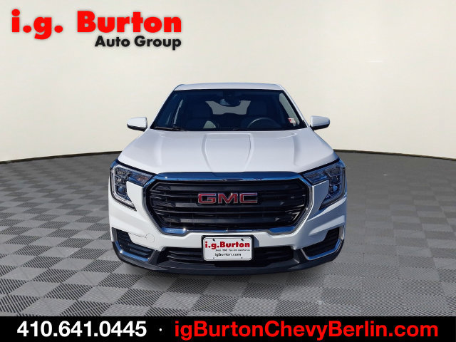 Certified 2024 GMC Terrain SLE AWD/4WD image 2