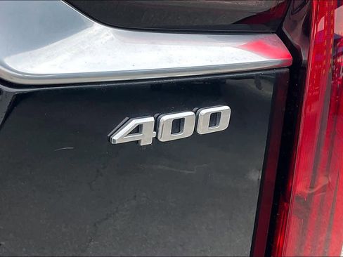 Used 2025 Cadillac XT6 Premium Luxury image 10