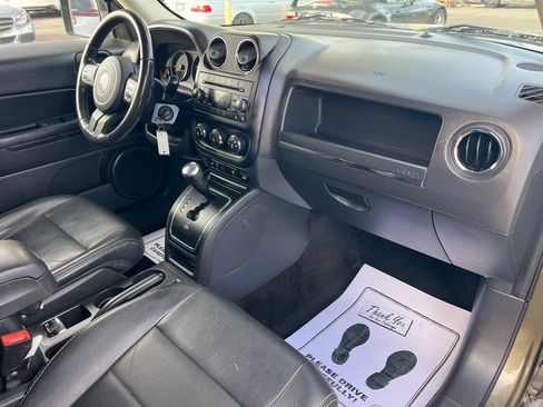 Used 2016 Jeep Patriot 4WD image 28