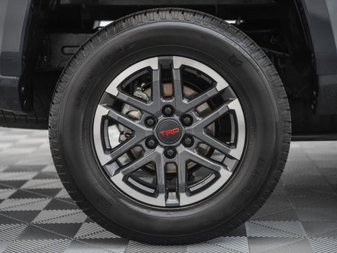 Certified 2024 Toyota Tacoma TRD Sport w/ TRD Sport Upgrade Package AWD/4WD image 22