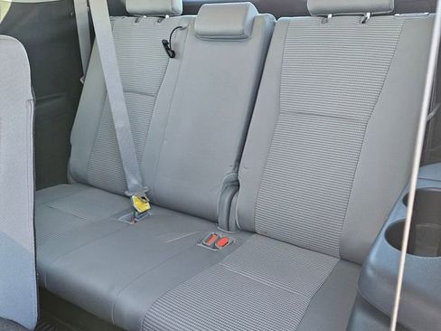 Used 2024 Toyota Highlander LE image 15