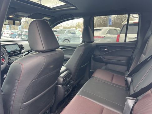 Used 2024 Honda Ridgeline Black Edition image 19