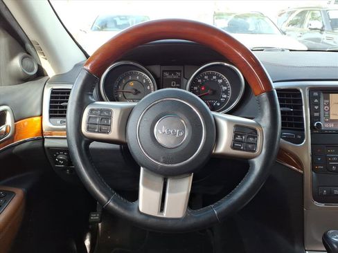 Used 2012 Jeep Grand Cherokee Overland w/ Mopar Chrome Edition Group image 18