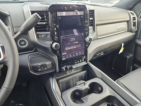 New 2026 RAM 2500 Laramie w/ Night Edition AWD/4WD image 19