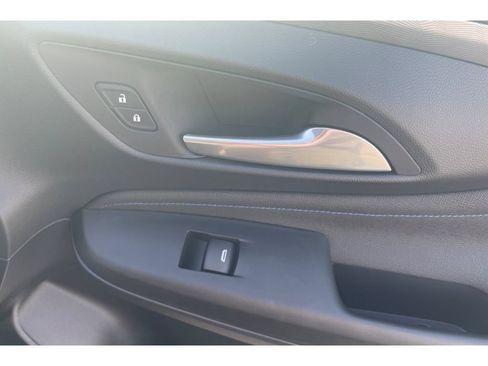 Used 2026 Buick Envista Sport Touring w/ Convenience I Package FWD image 21