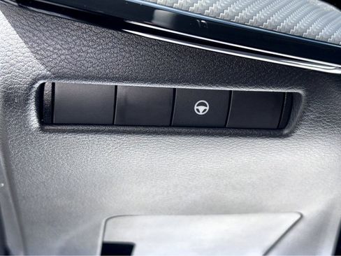 New 2026 Nissan Kicks SR w/ SR Premium Package FWD image 15
