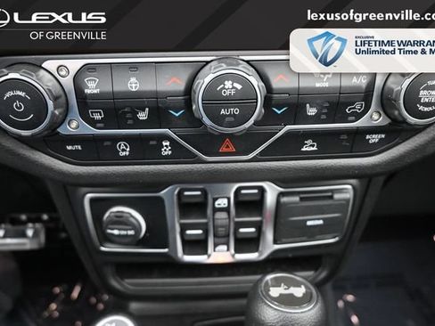 Used 2025 Jeep Wrangler Unlimited Sport AWD/4WD image 13