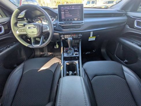 New 2026 Jeep Compass Latitude AWD/4WD image 13