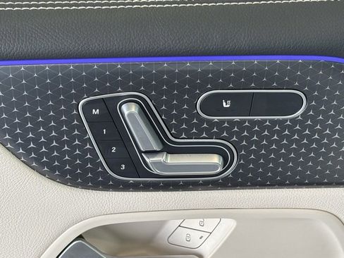 Certified 2025 Mercedes-Benz GLB 250 image 27