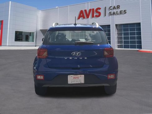 Used 2025 Hyundai Venue SEL FWD image 7