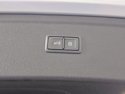 Certified 2023 Audi Q5 2.0T Premium w/ Convenience Package AWD/4WD image 14