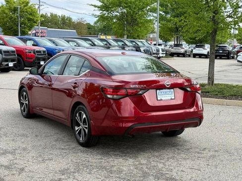 Certified 2023 Nissan Sentra SV w/ Trunk Package FWD image 9