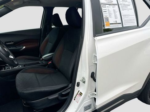 Used 2024 Nissan Kicks SR FWD image 23