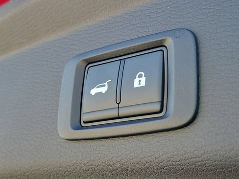 New 2026 Mitsubishi Outlander SEL FWD image 12